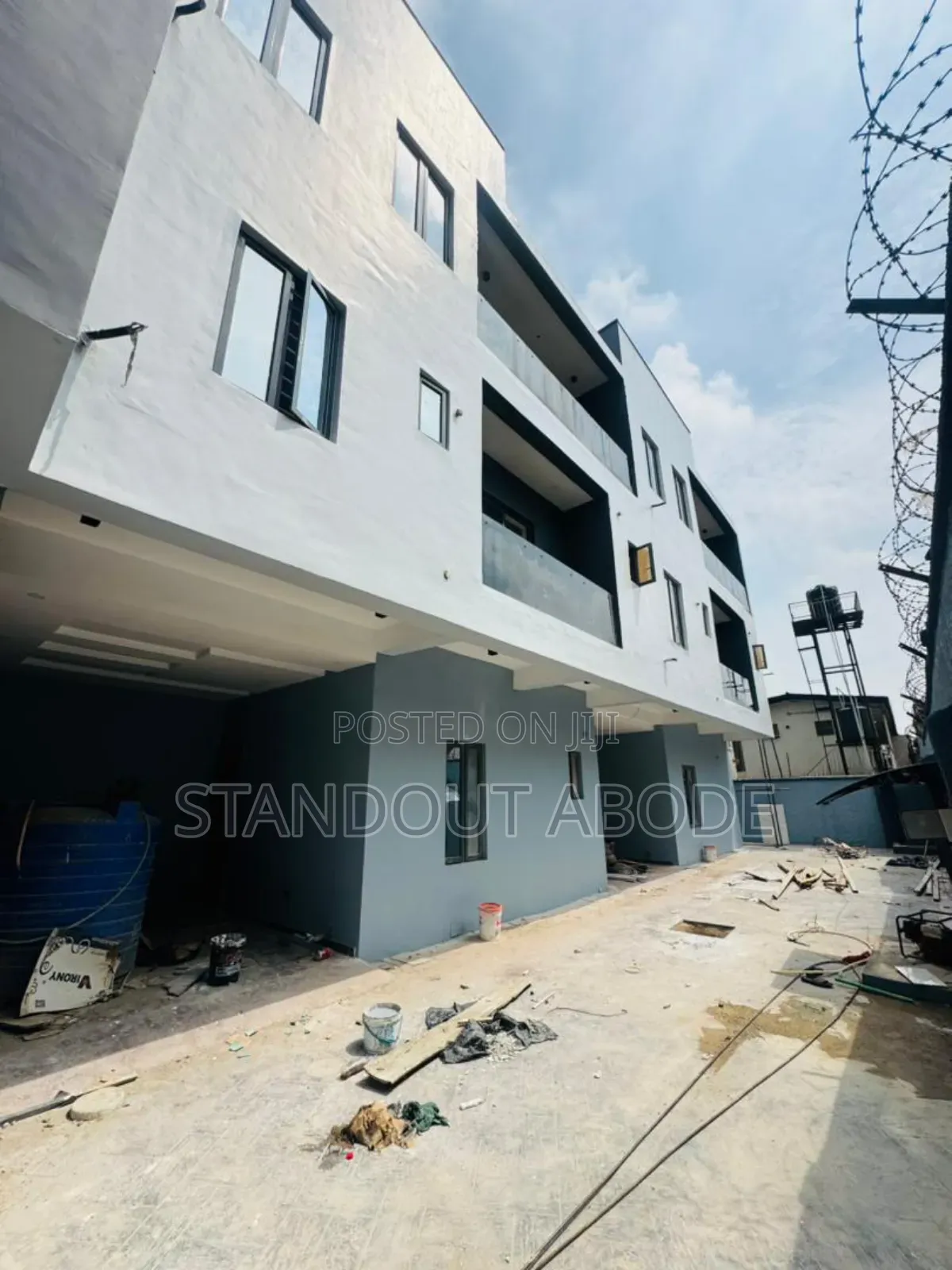 4bdrm Duplex in Inside An Estate, Ikeja for sale in Ikeja