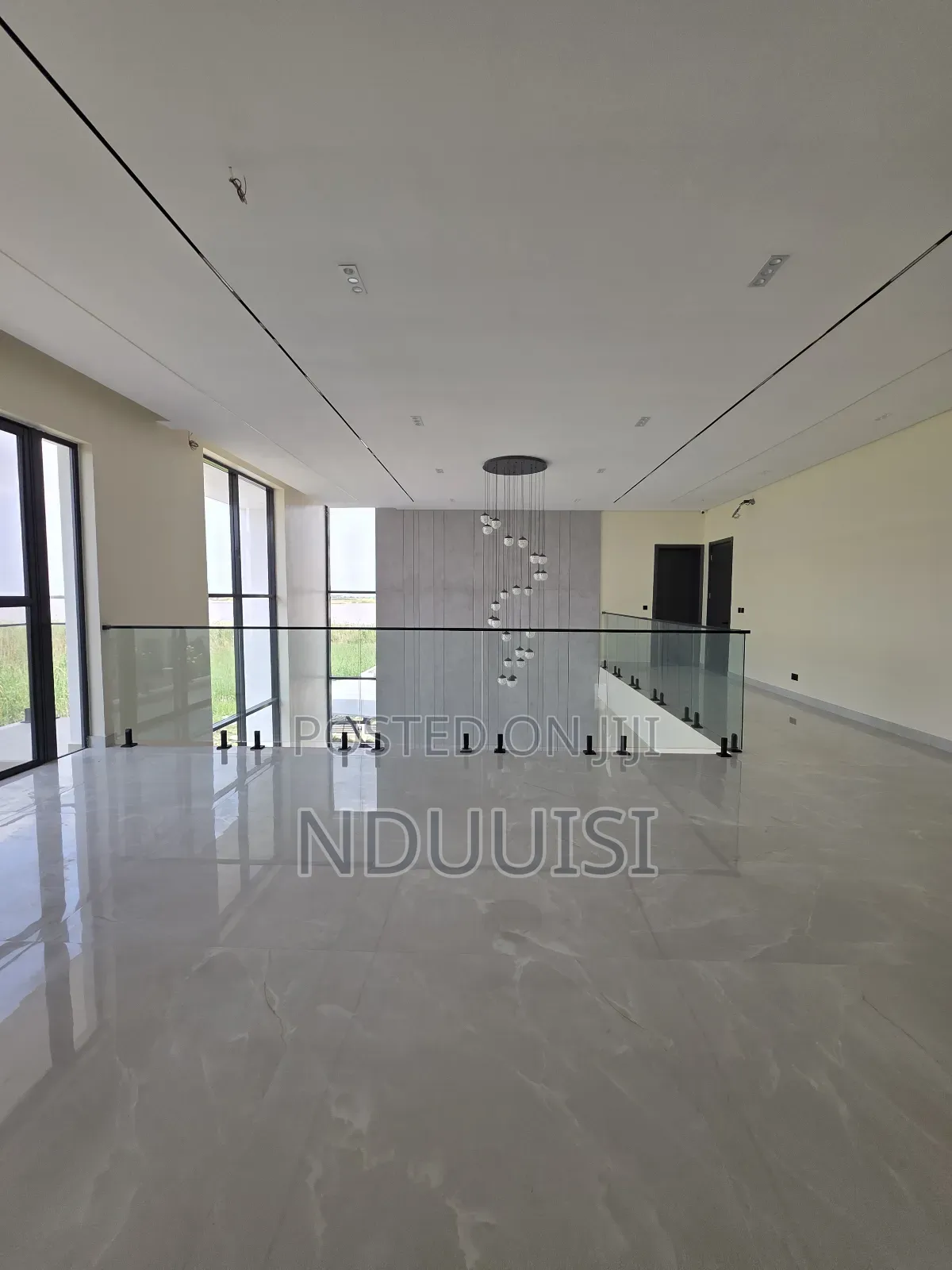5bdrm Duplex in Northernforesure, Chevron for sale in Chevron