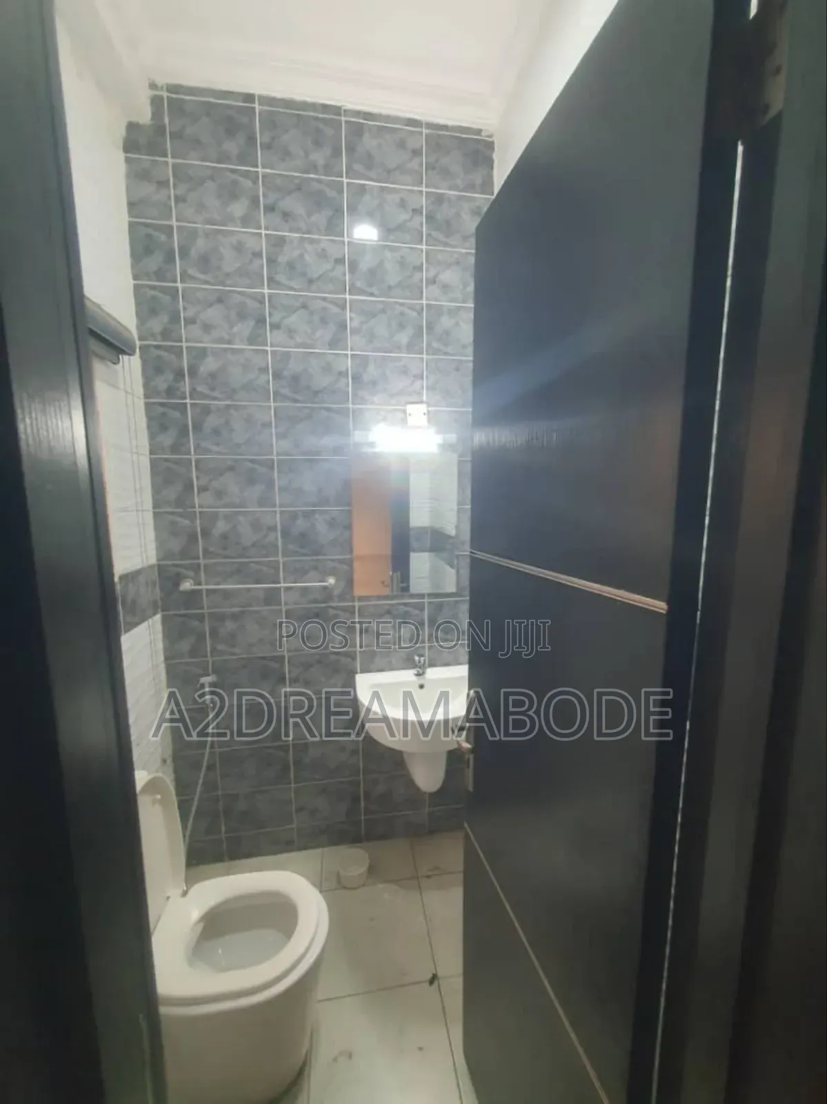 5bdrm Duplex in Shonibare Estate, Maryland for rent in Maryland
