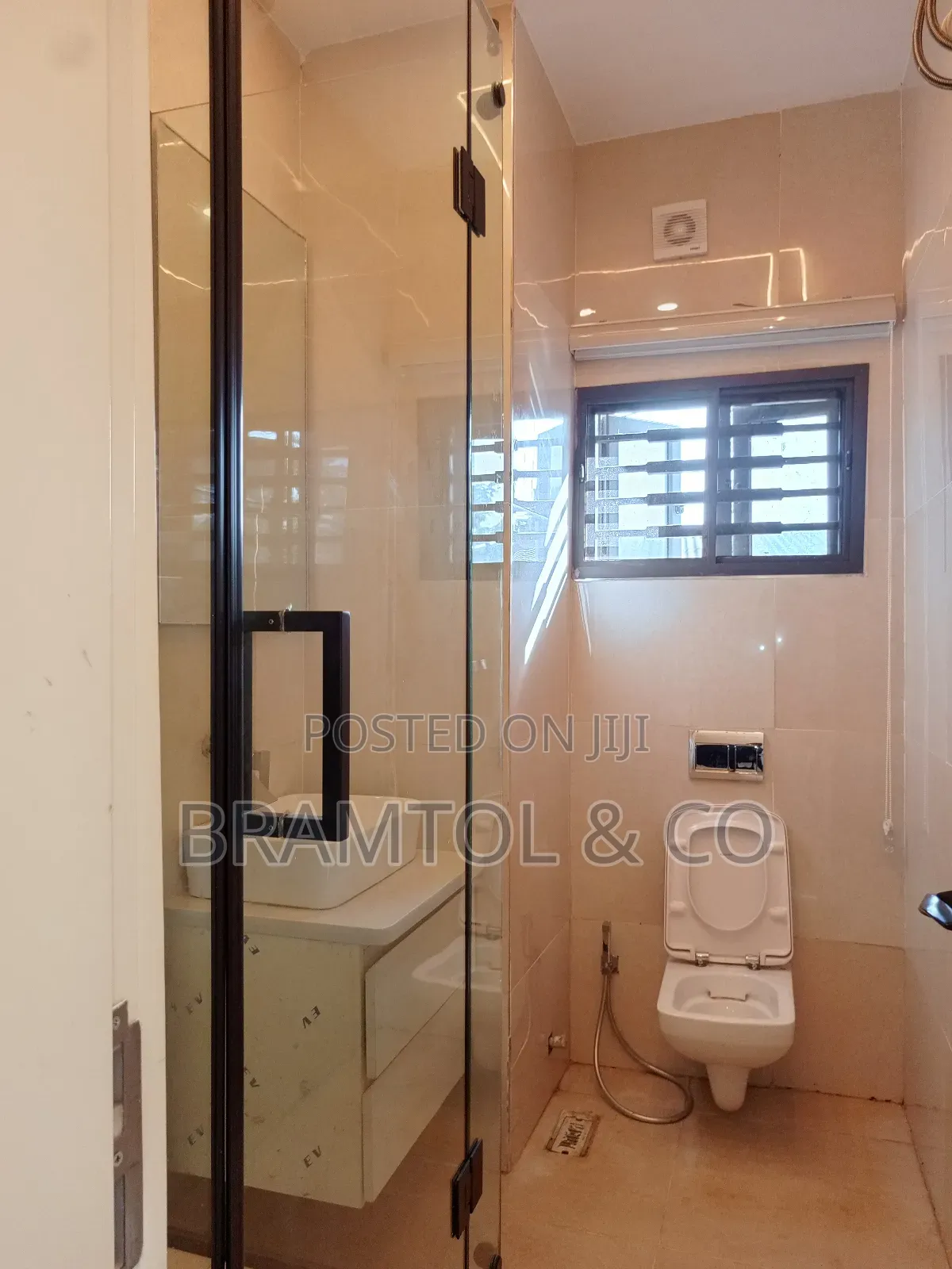 Furnished 3bdrm Block of Flats in Maitama for rent in Maitama