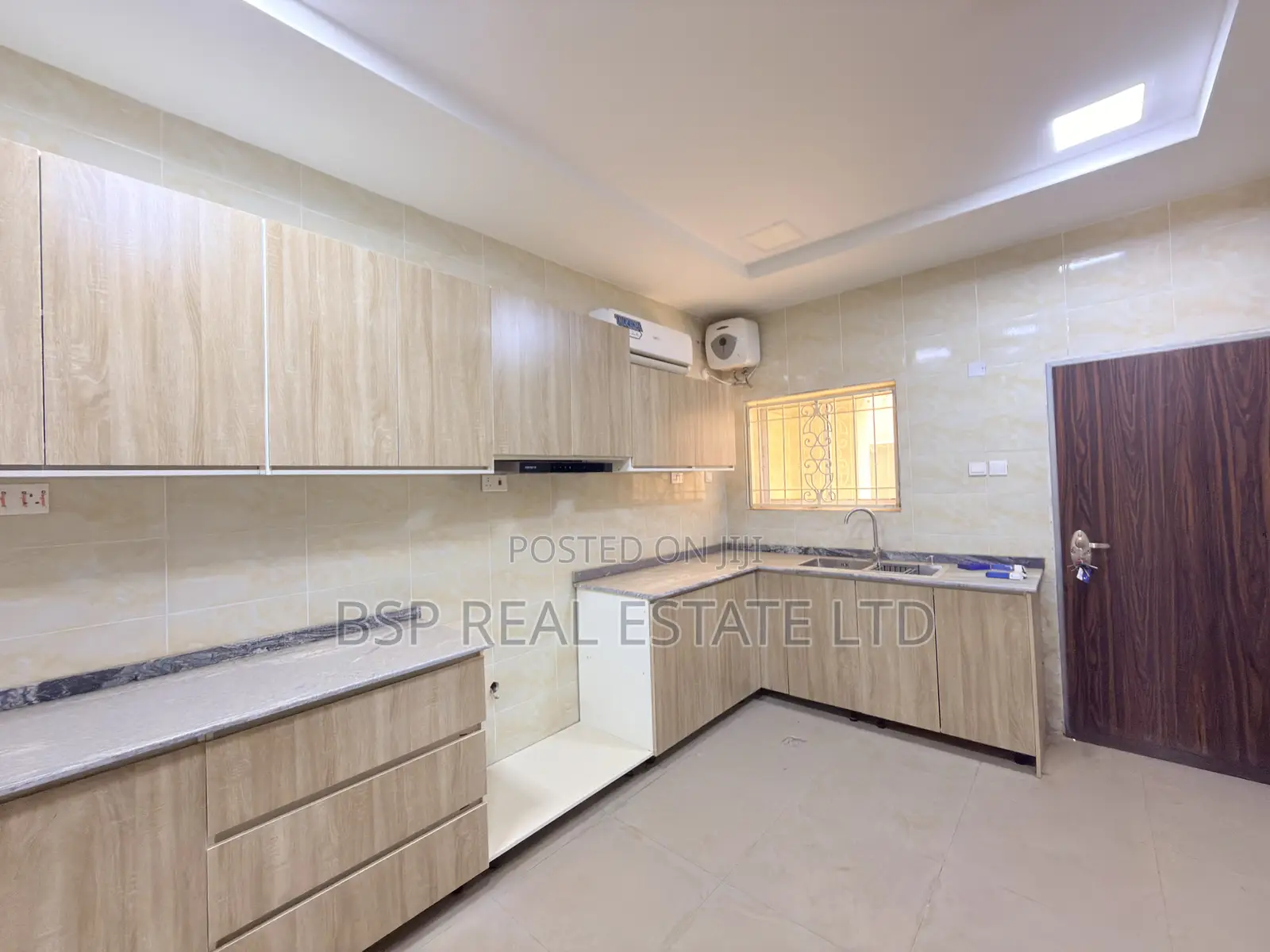4bdrm Townhouse / Terrace in Life Camp for rent in Life Camp