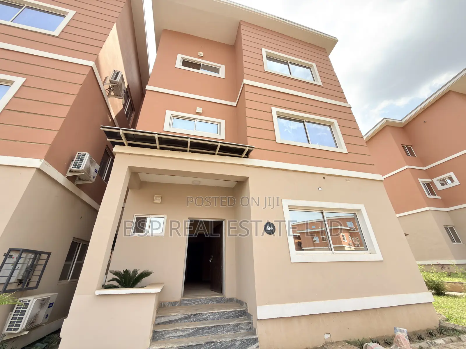4bdrm Townhouse / Terrace in Life Camp for rent in Life Camp