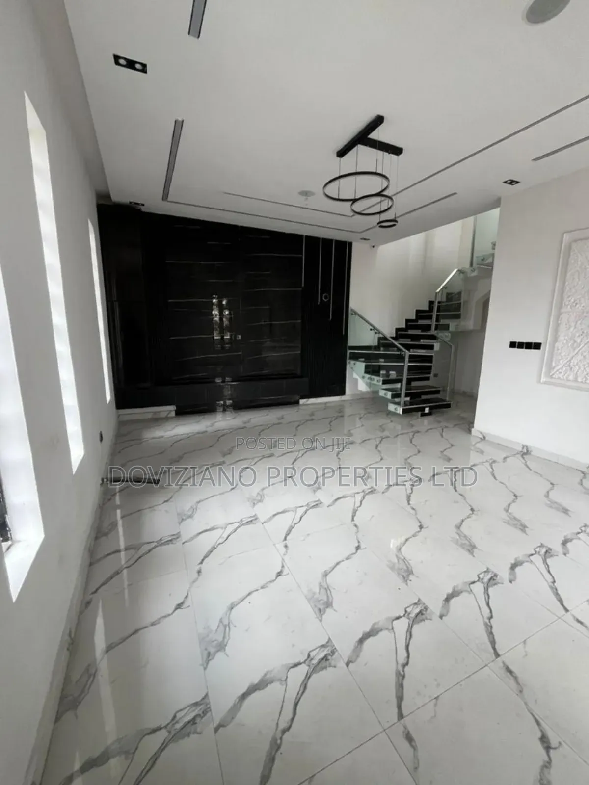 4bdrm Duplex in Ikota for sale in Ikota
