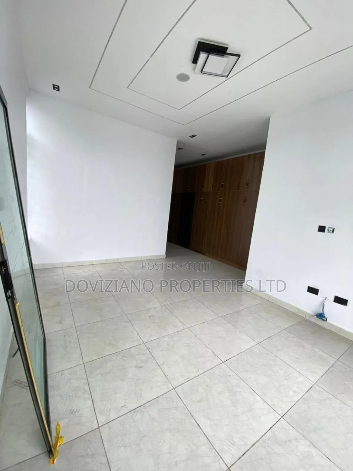 4bdrm Duplex in Ikota for sale in Ikota