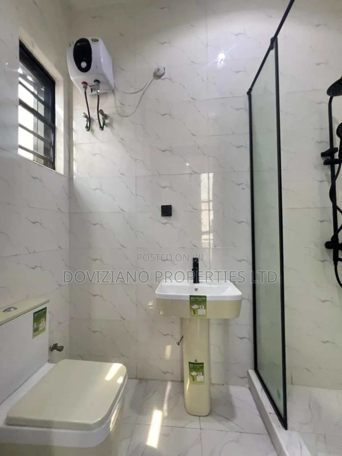 4bdrm Duplex in Ikota for sale in Ikota