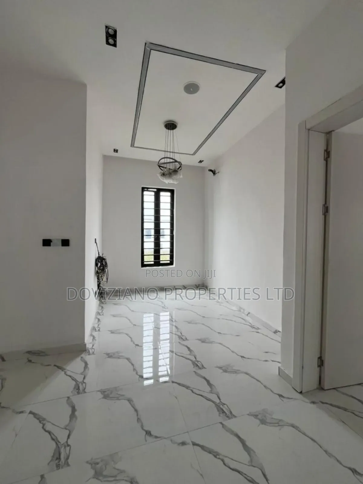 4bdrm Duplex in Ikota for sale in Ikota