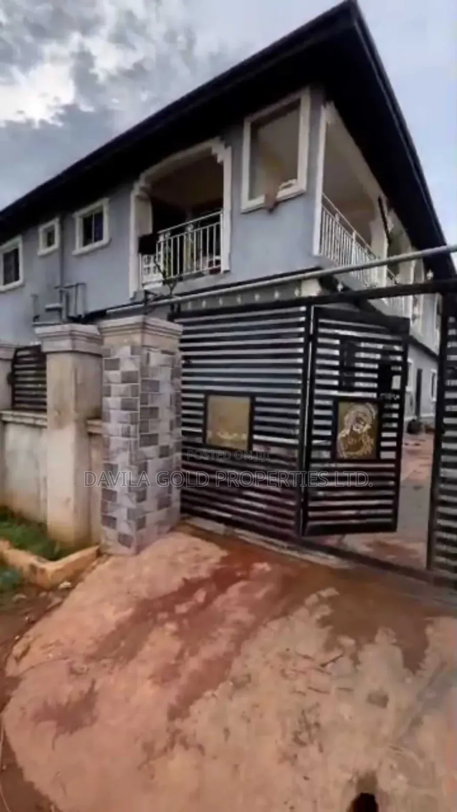 12bdrm Block of Flats in Benin City for sale in Benin City