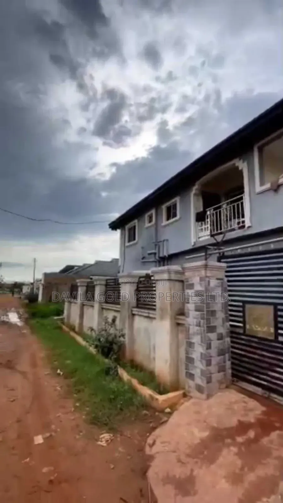 12bdrm Block of Flats in Benin City for sale in Benin City