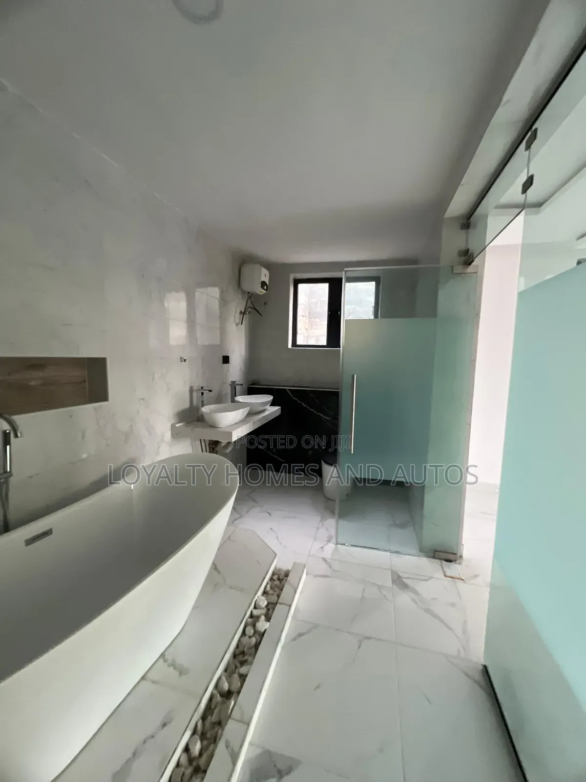 Furnished 5bdrm Duplex in Omole Phase 1 for sale in Omole Phase 1