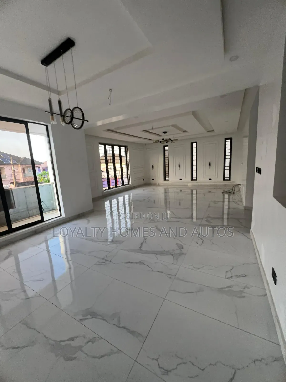Furnished 5bdrm Duplex in Omole Phase 1 for sale in Omole Phase 1