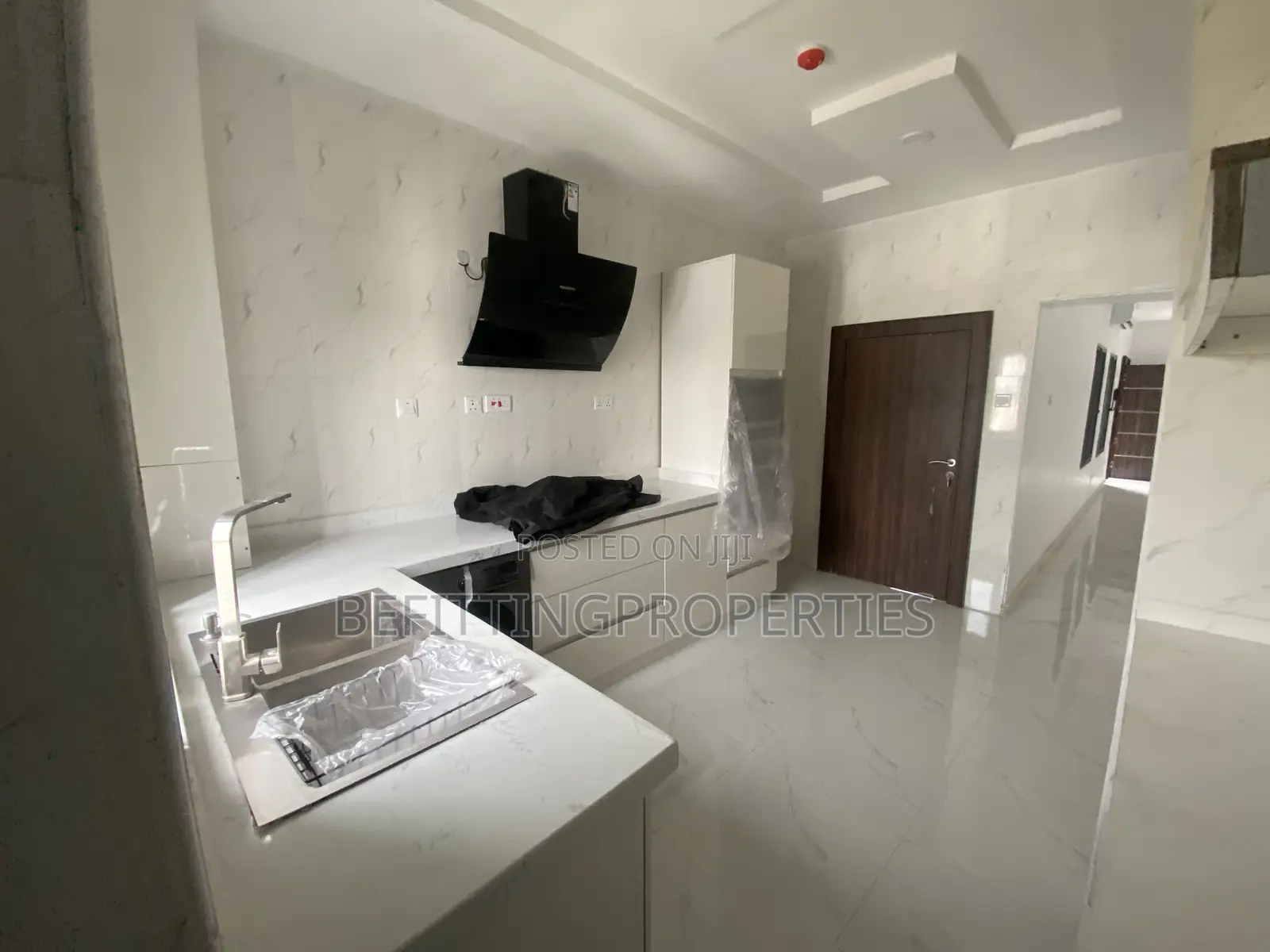 3bdrm Block of Flats in Ikoyi for rent in Ikoyi