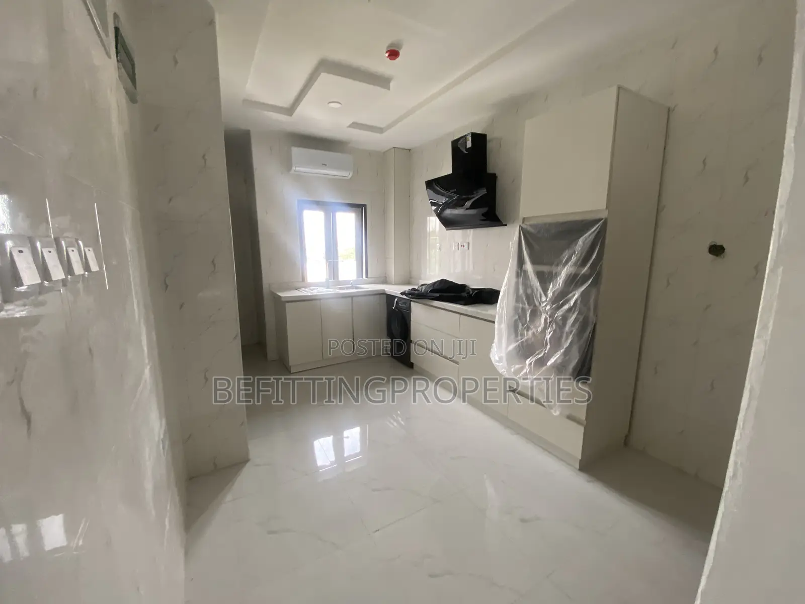 3bdrm Block of Flats in Ikoyi for rent in Ikoyi