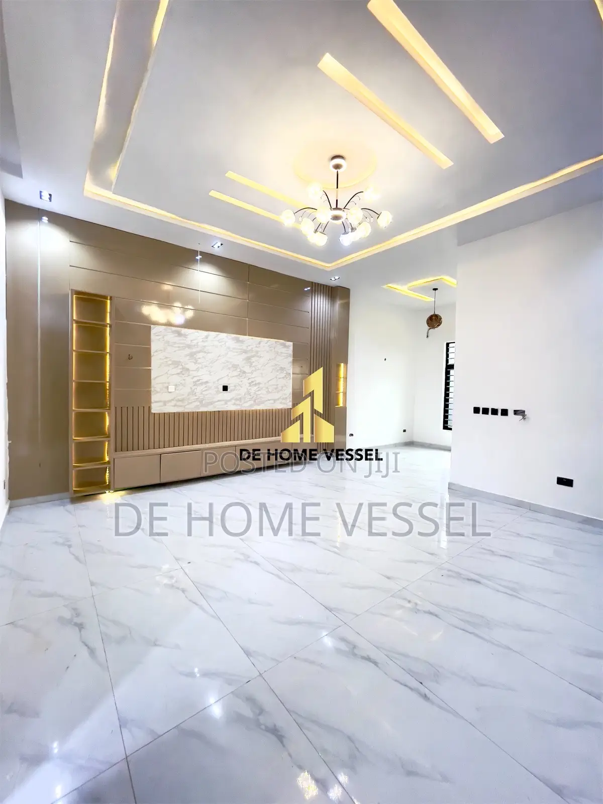 3bdrm Townhouse/Terrace in Ikota for sale in Ikota