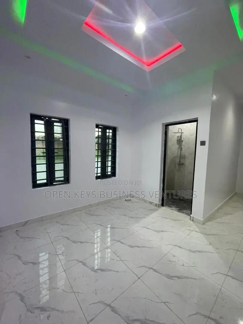 Furnished 3bdrm Bungalow in Alao Akala Estate, Akobo for sale in Akobo