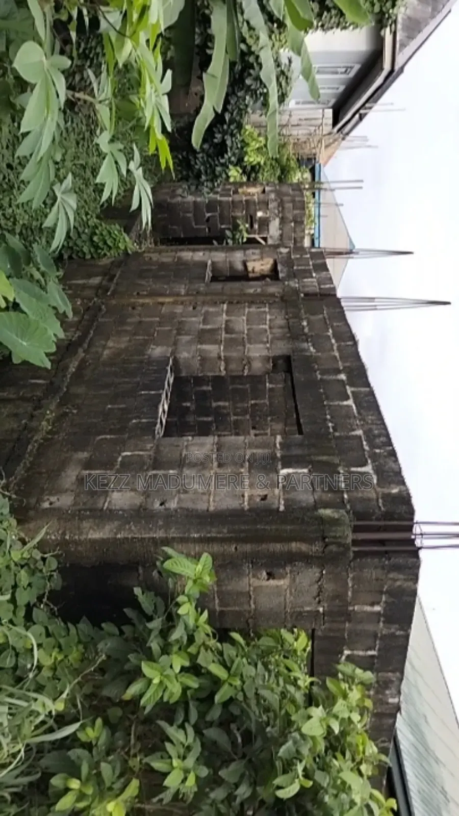 4bdrm Block of Flats in Opposite Farm Rd 2, Port-Harcourt for sale in Port-Harcourt