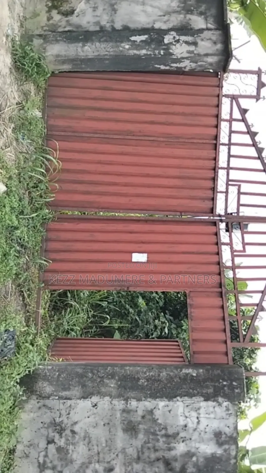 For Sale: One (1) Plot at Farm Road 2 Estate Eliozu Port Harcourt in Port-Harcourt