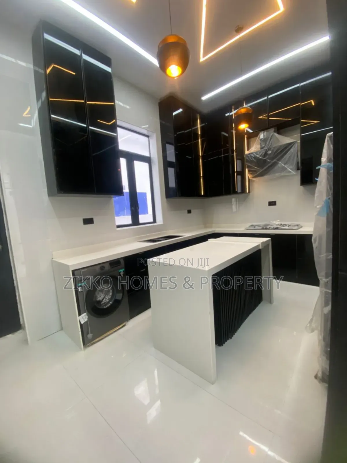 5bdrm Duplex in Ajah, Lekki for sale in Lekki