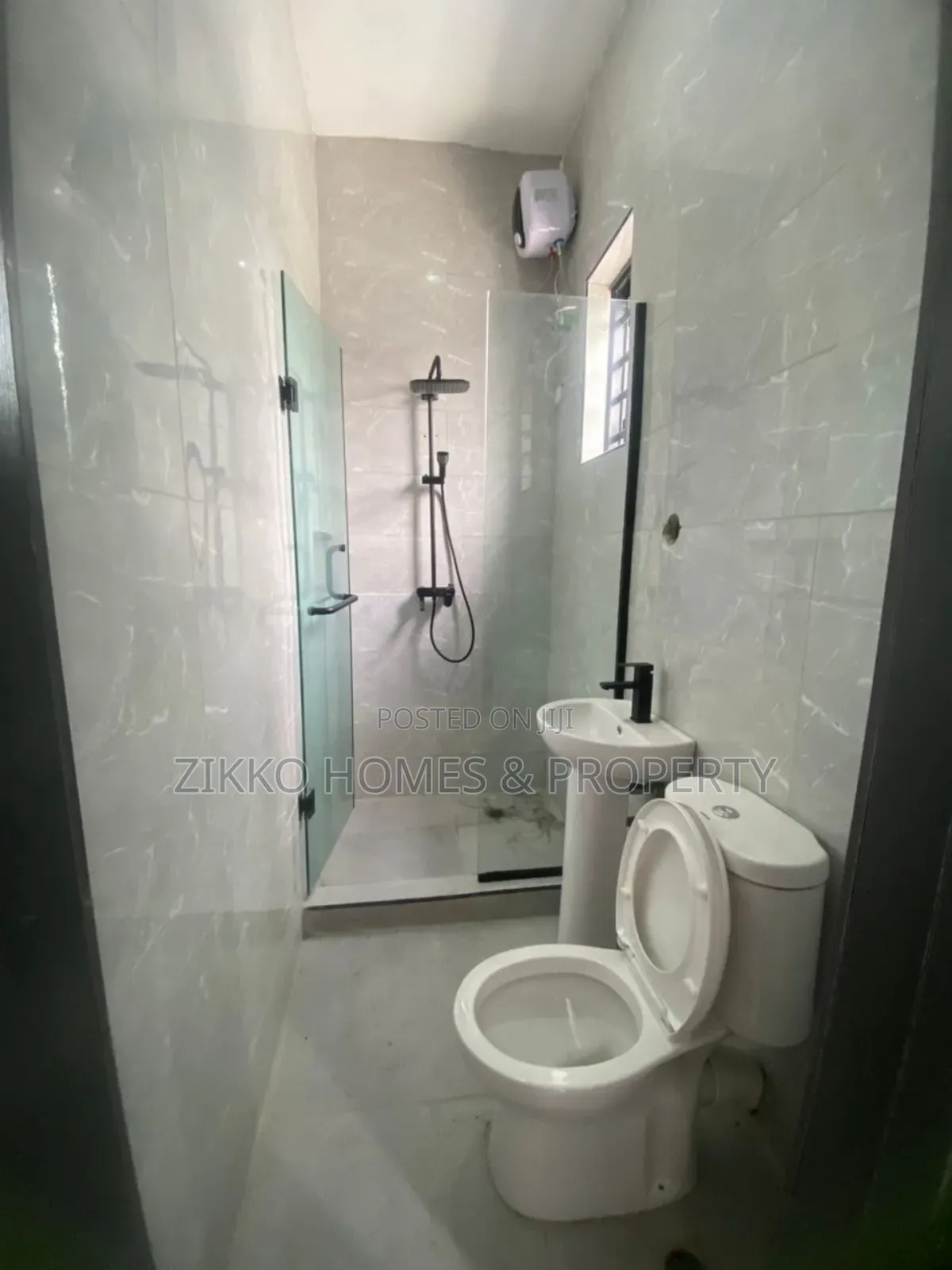 3bdrm Townhouse/Terrace in Ikota, Lekki for sale in Lekki