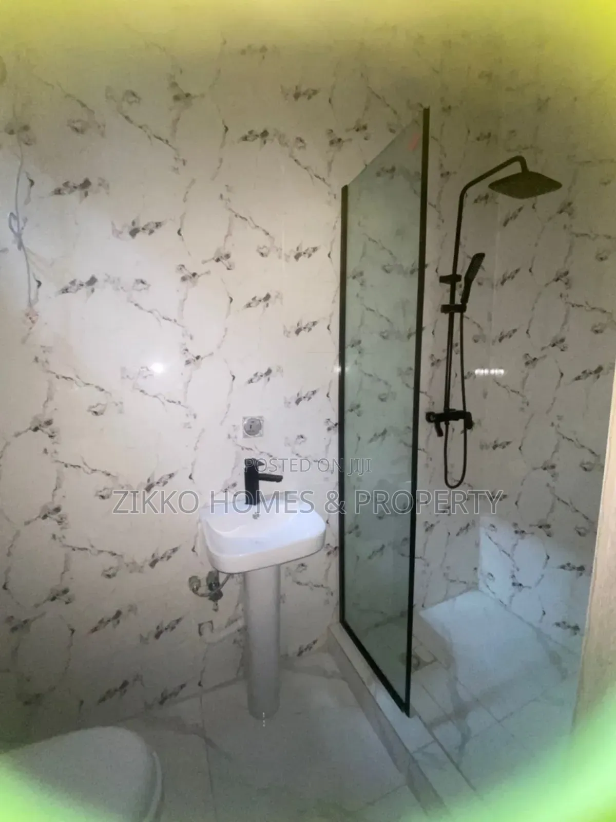4bdrm Duplex in Ikota, Lekki for sale in Lekki