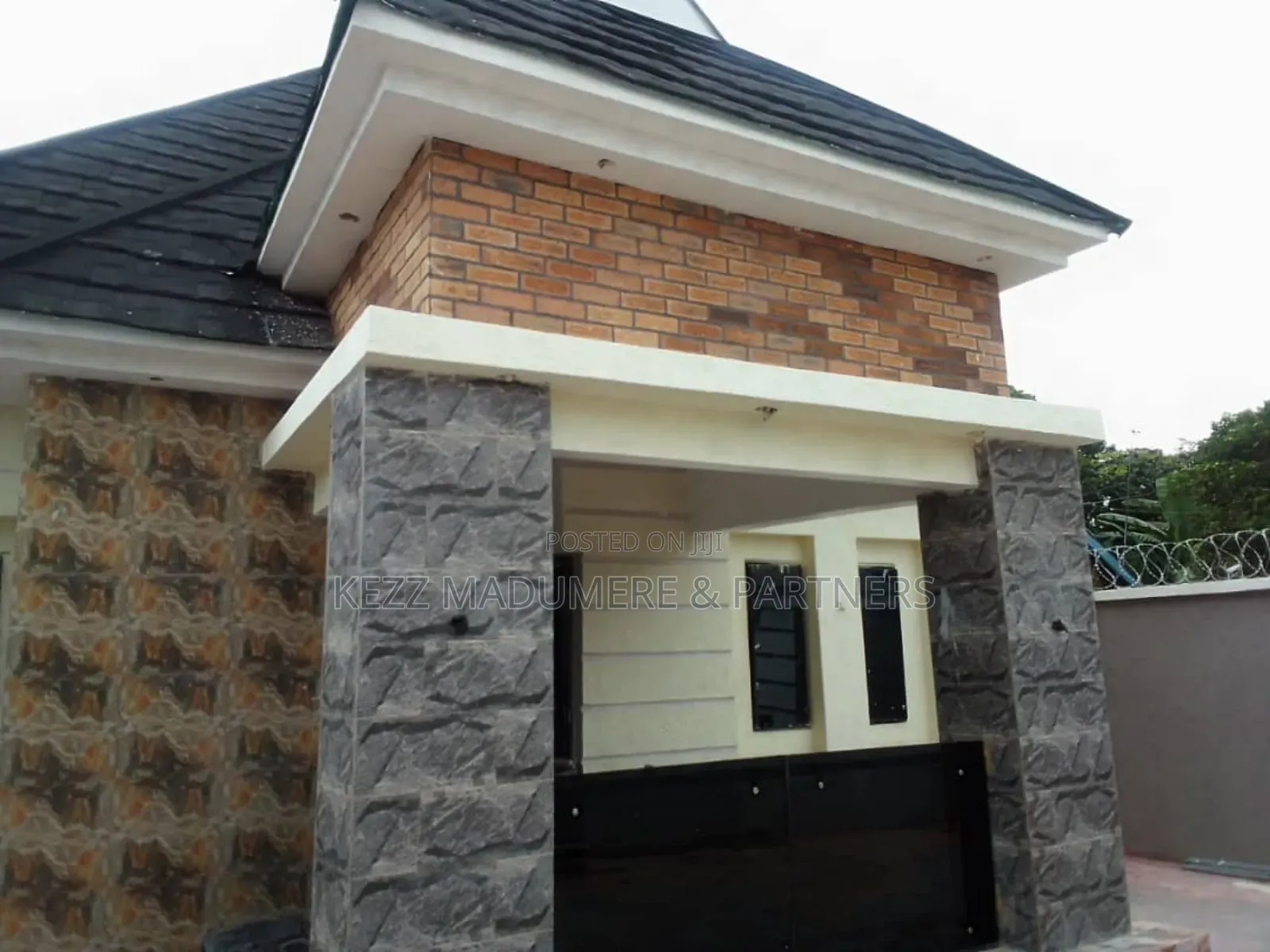 4bdrm Bungalow in Opobo Road, Aba for sale in Aba North