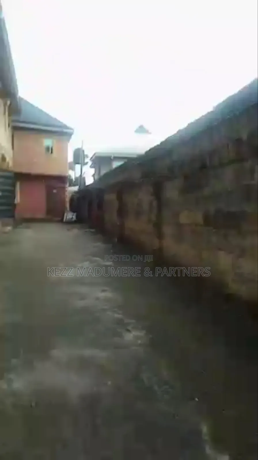 8bdrm Block of Flats in Opobo Road , Aba , for sale in Aba North