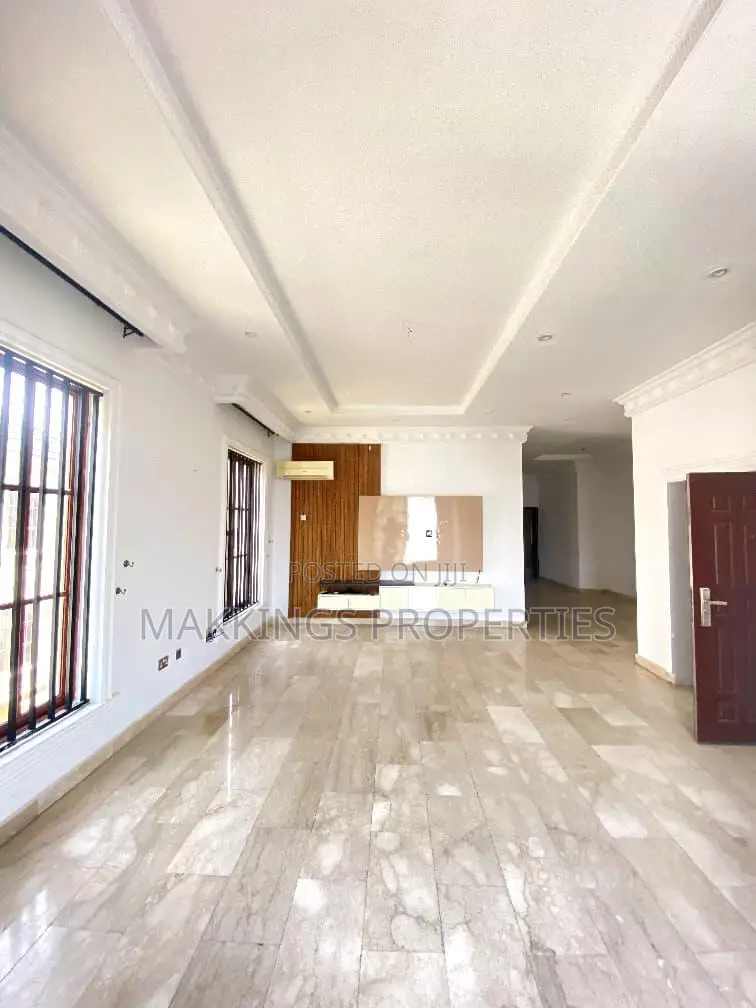 3bdrm Duplex in Banana Island for rent in Banana Island