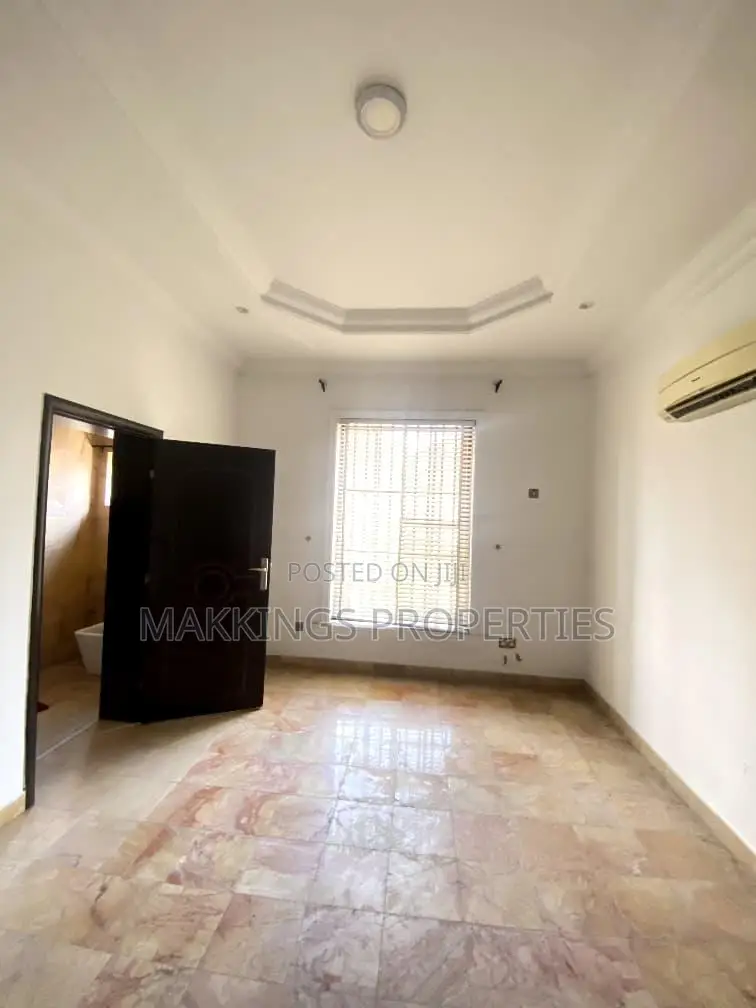 3bdrm Duplex in Banana Island for rent in Banana Island