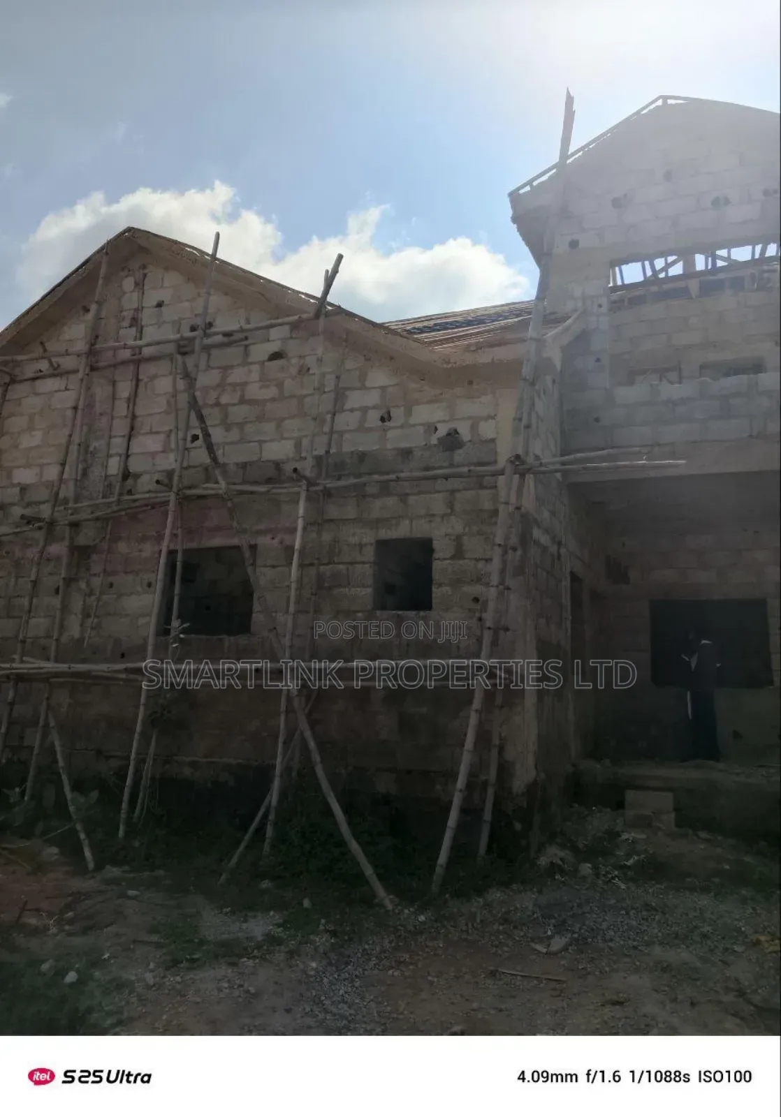 5bdrm Duplex in Kyc Estate, Pyakasa for sale in Pyakasa