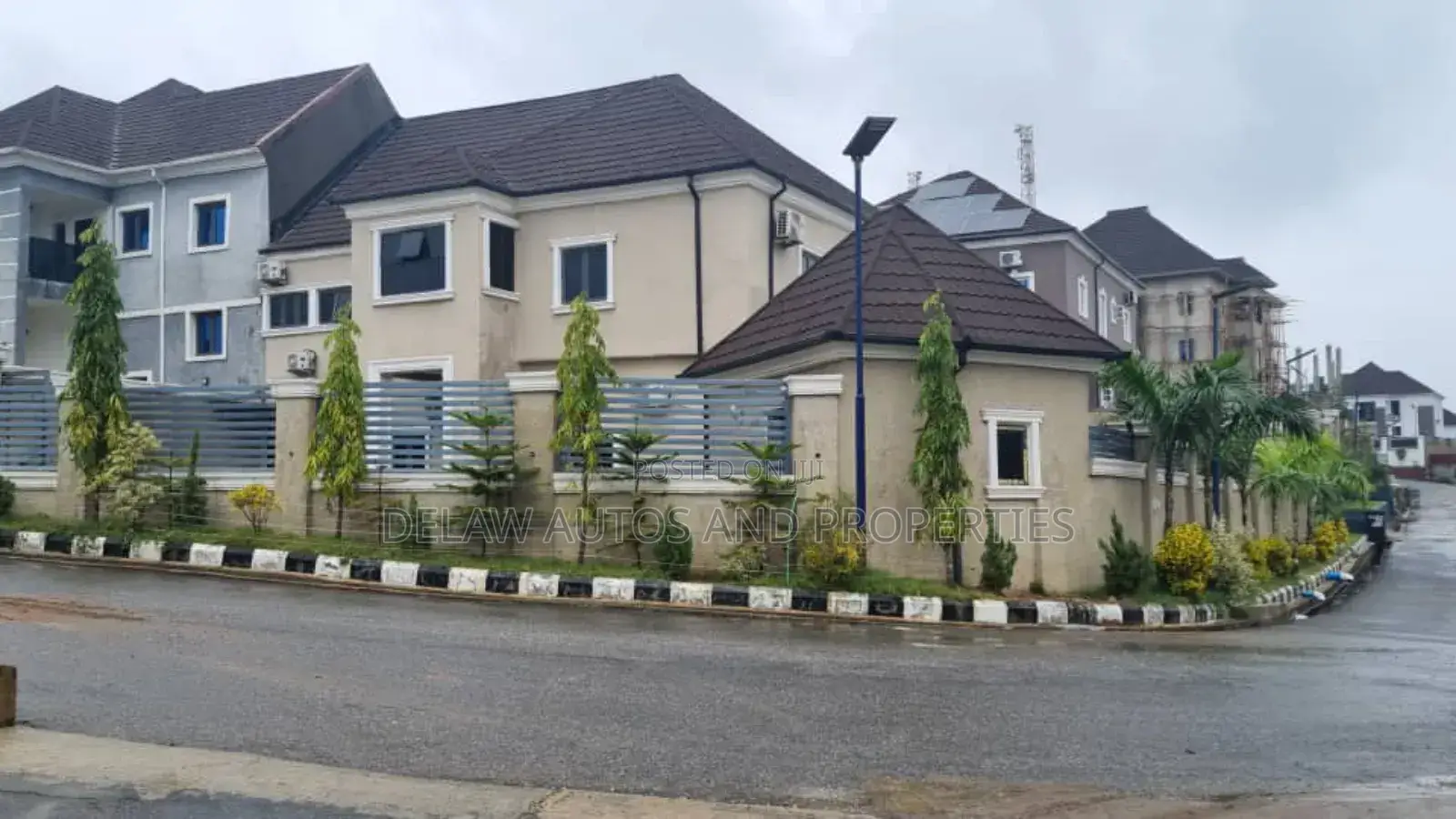 4bdrm Duplex in Naf Valley Estate for rent in Asokoro