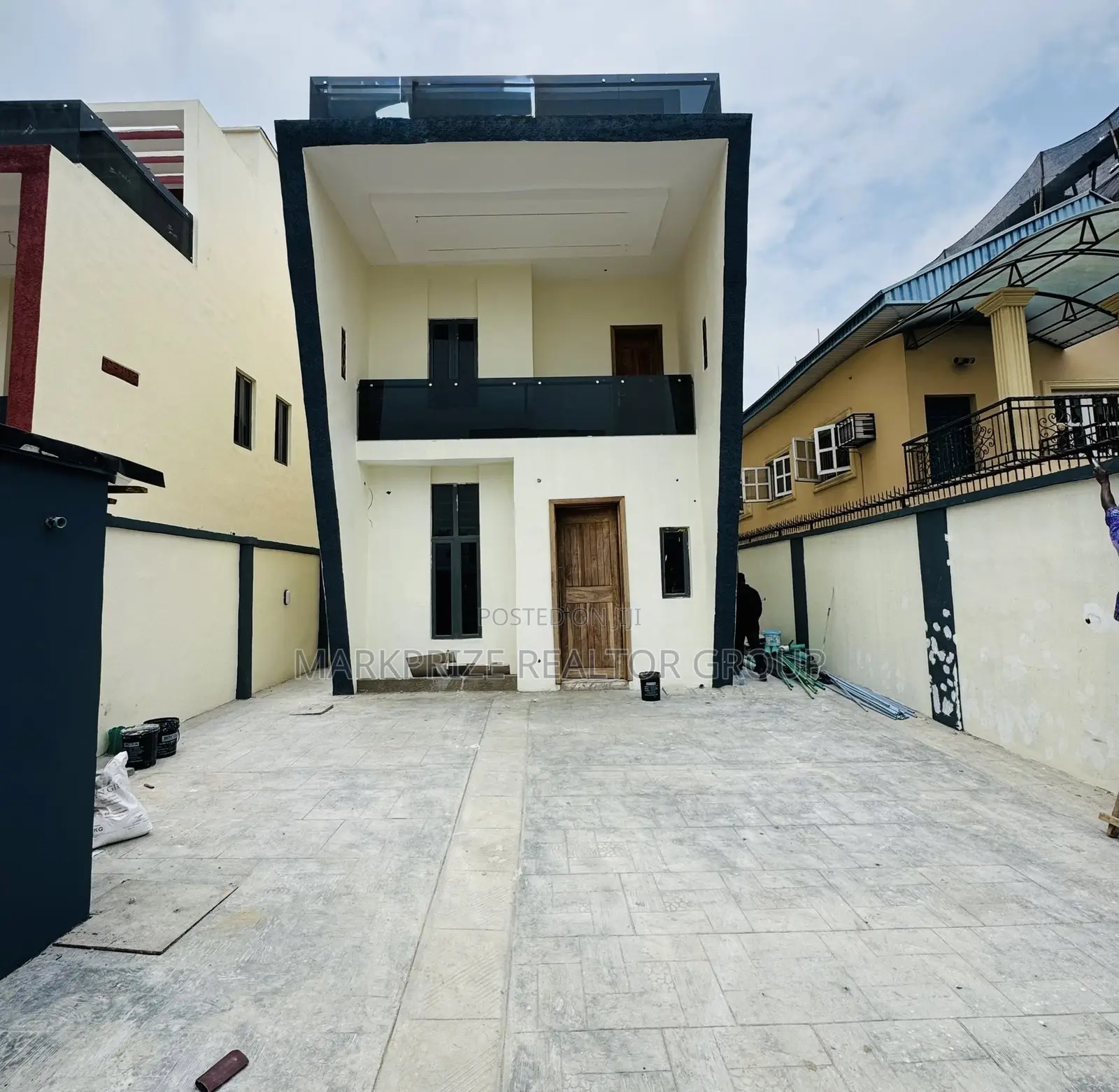 5bdrm Duplex in Ogudu Gra Lagos for sale in Ogudu GRA