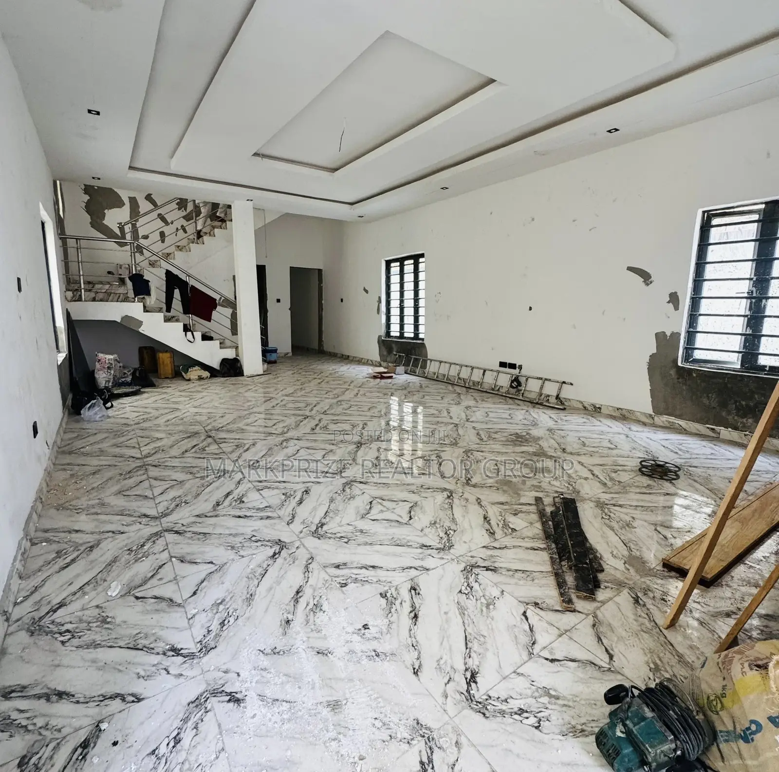 5bdrm Duplex in Ogudu Gra Lagos for sale in Ogudu GRA