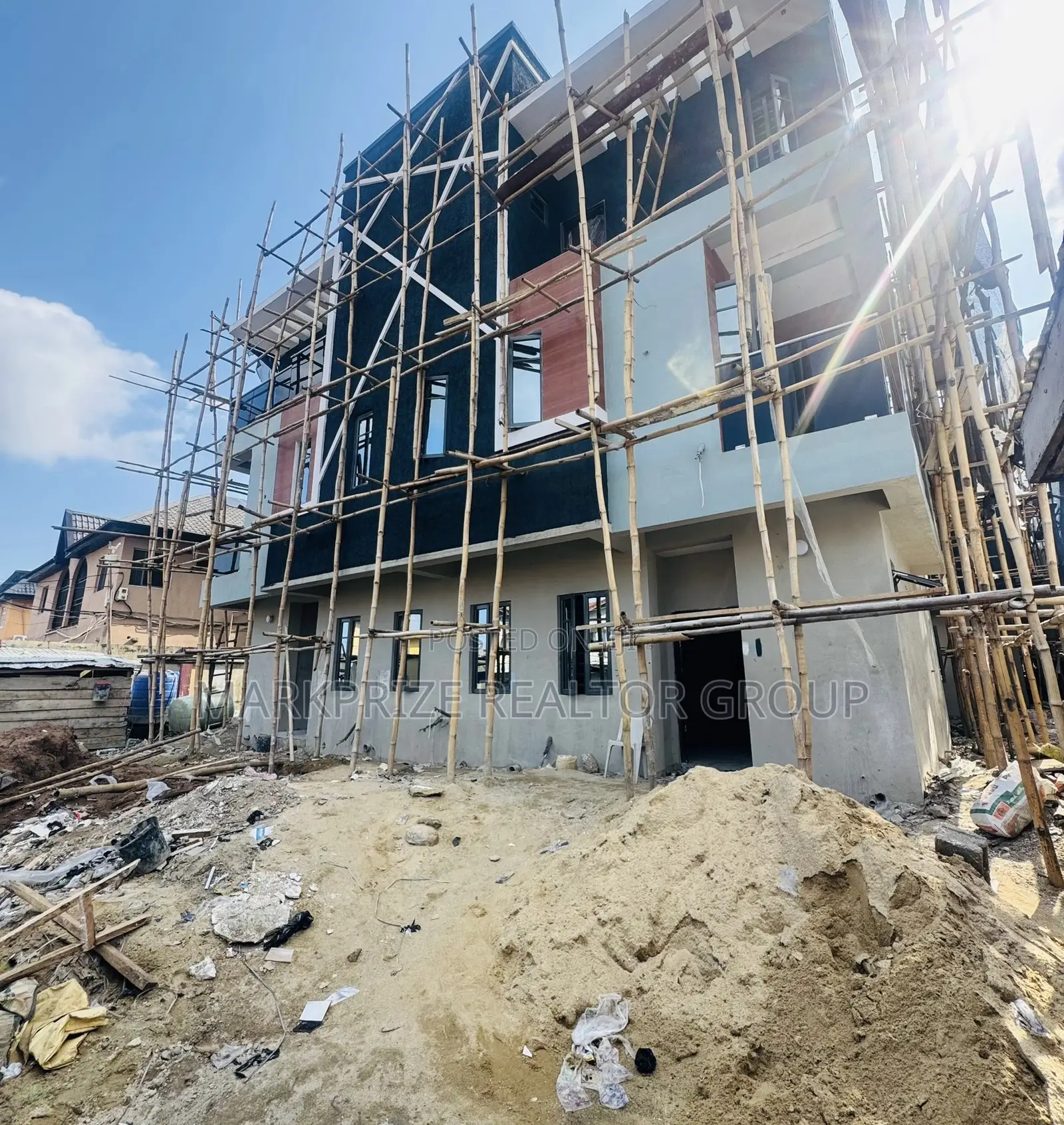 4bdrm Duplex in Gbagada Lagos for sale in Gbagada