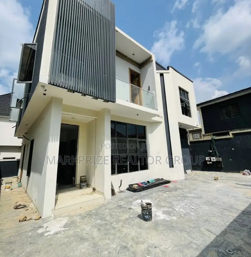 4bdrm Duplex in Magodo Phase 1 Lagos for sale in Magodo