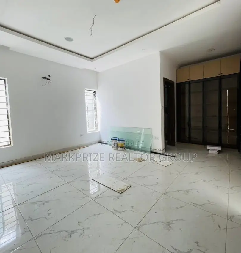 4bdrm Duplex in Magodo Phase 1 Lagos for sale in Magodo