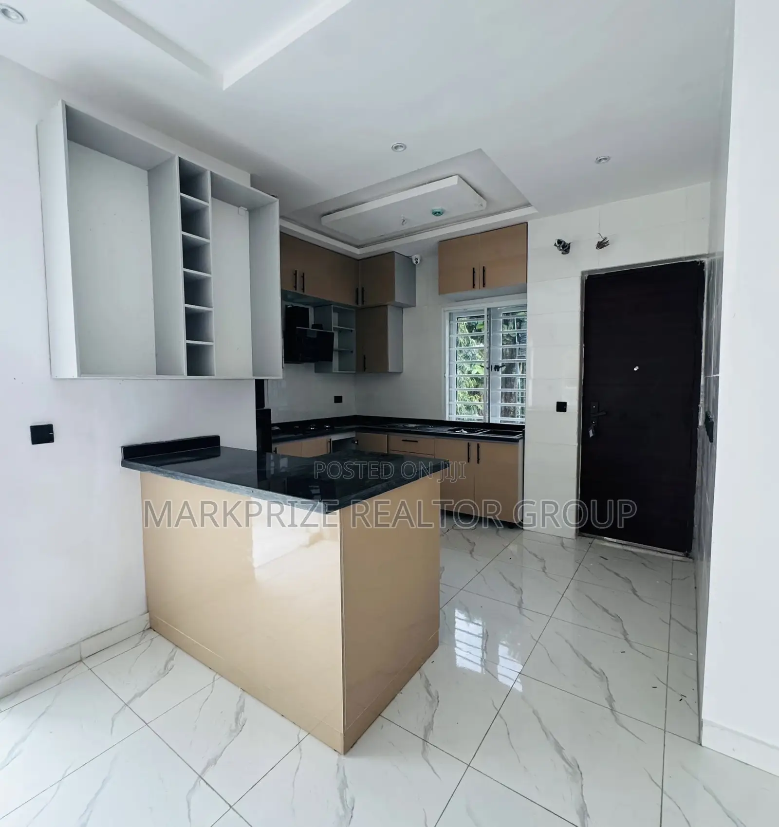 4bdrm Duplex in Adeniyi Jones Ikeja for sale in Adeniyi Jones