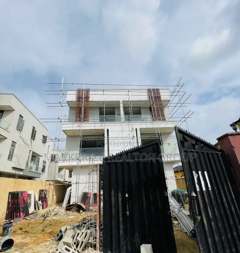 4bdrm Duplex in Omole Phase 2 Lagos for sale in Omole Phase 2