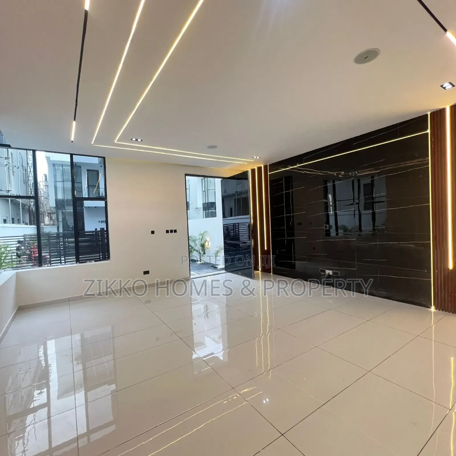4bdrm Duplex in Orchid Road, Lekki for sale in Lekki