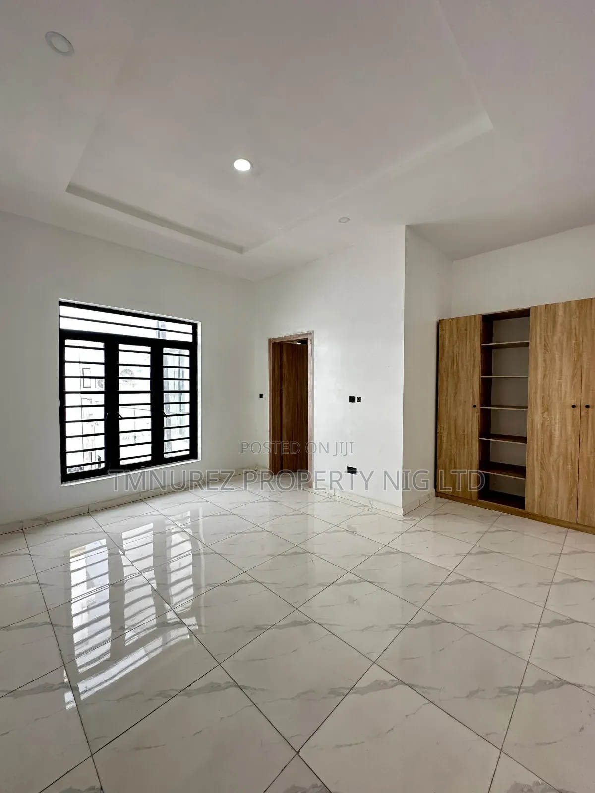 3bdrm Duplex in Ikota for sale in Ikota