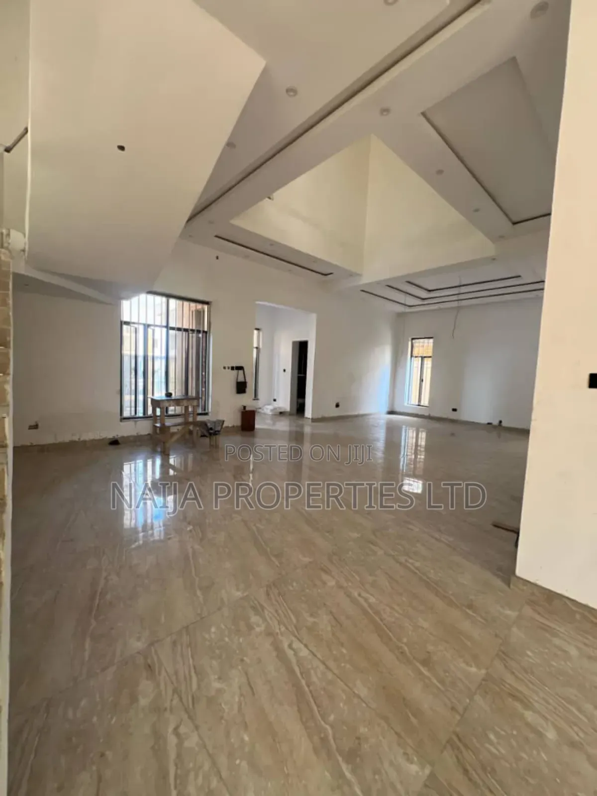 6bdrm Duplex in Off Durosimi Etti, Lekki Phase 1 for sale in Lekki Phase 1