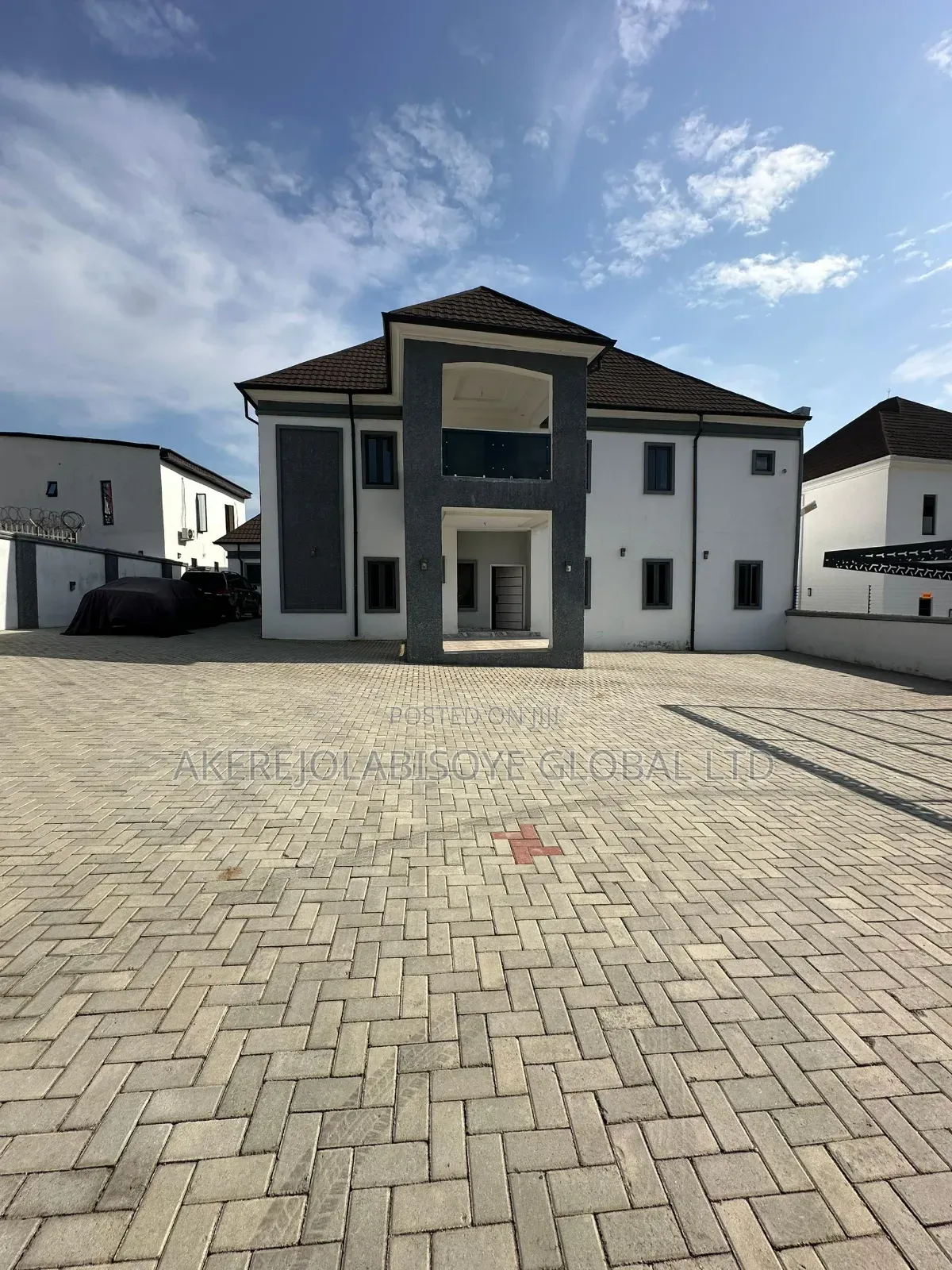 5bdrm Duplex in Naf Valley Asokoro for sale in Asokoro