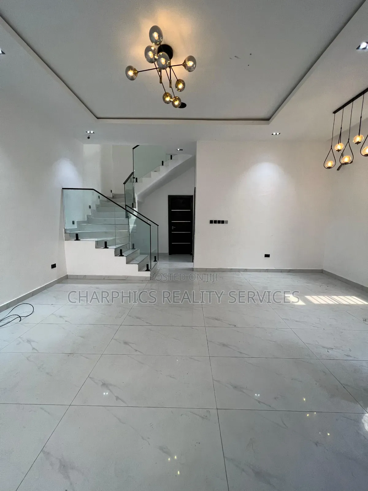 4bdrm Duplex in Lekki Phase 2 for sale in Lekki Phase 2