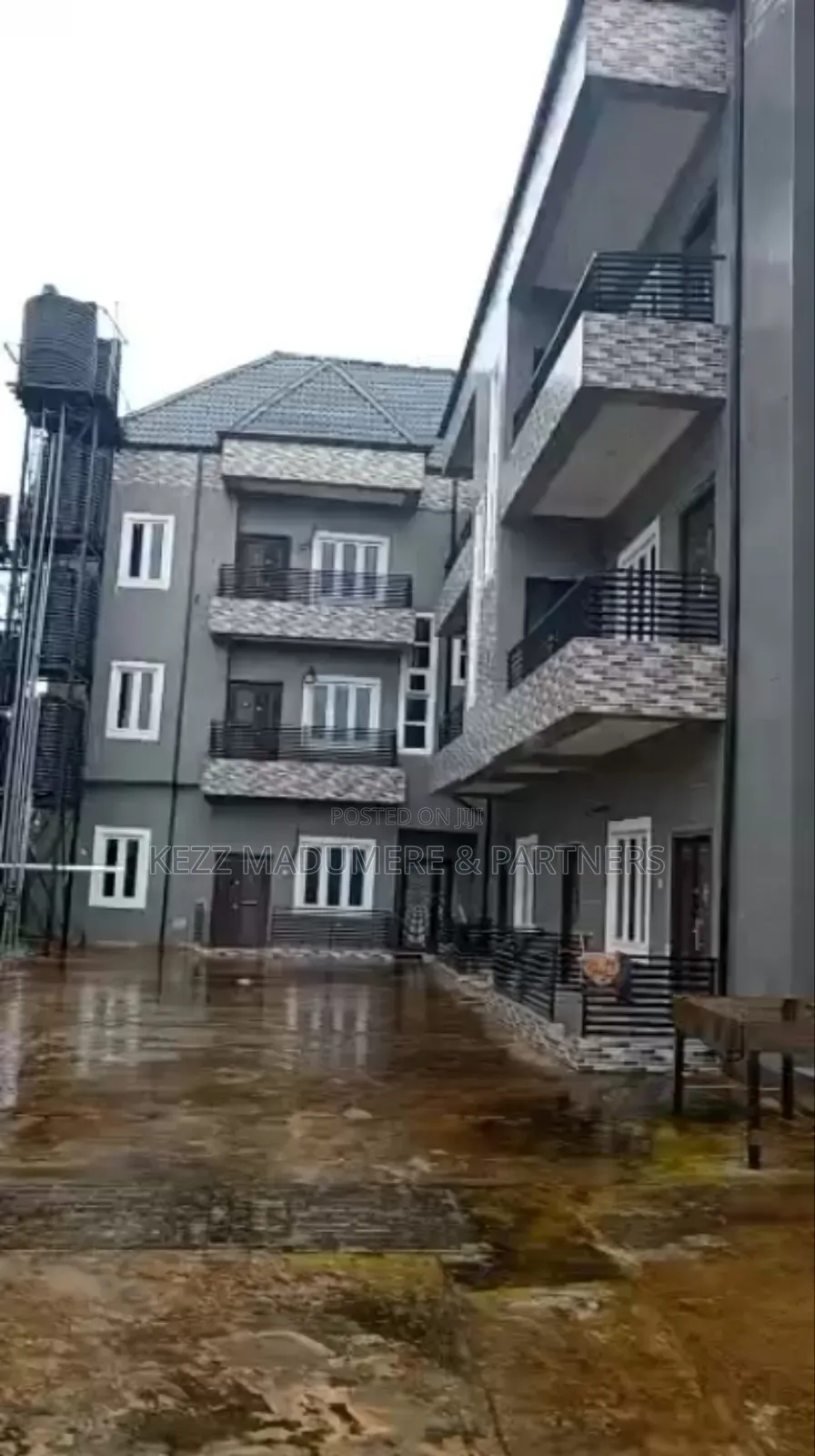 9bdrm Block of Flats in Behind Shoprite, for sale in Owerri