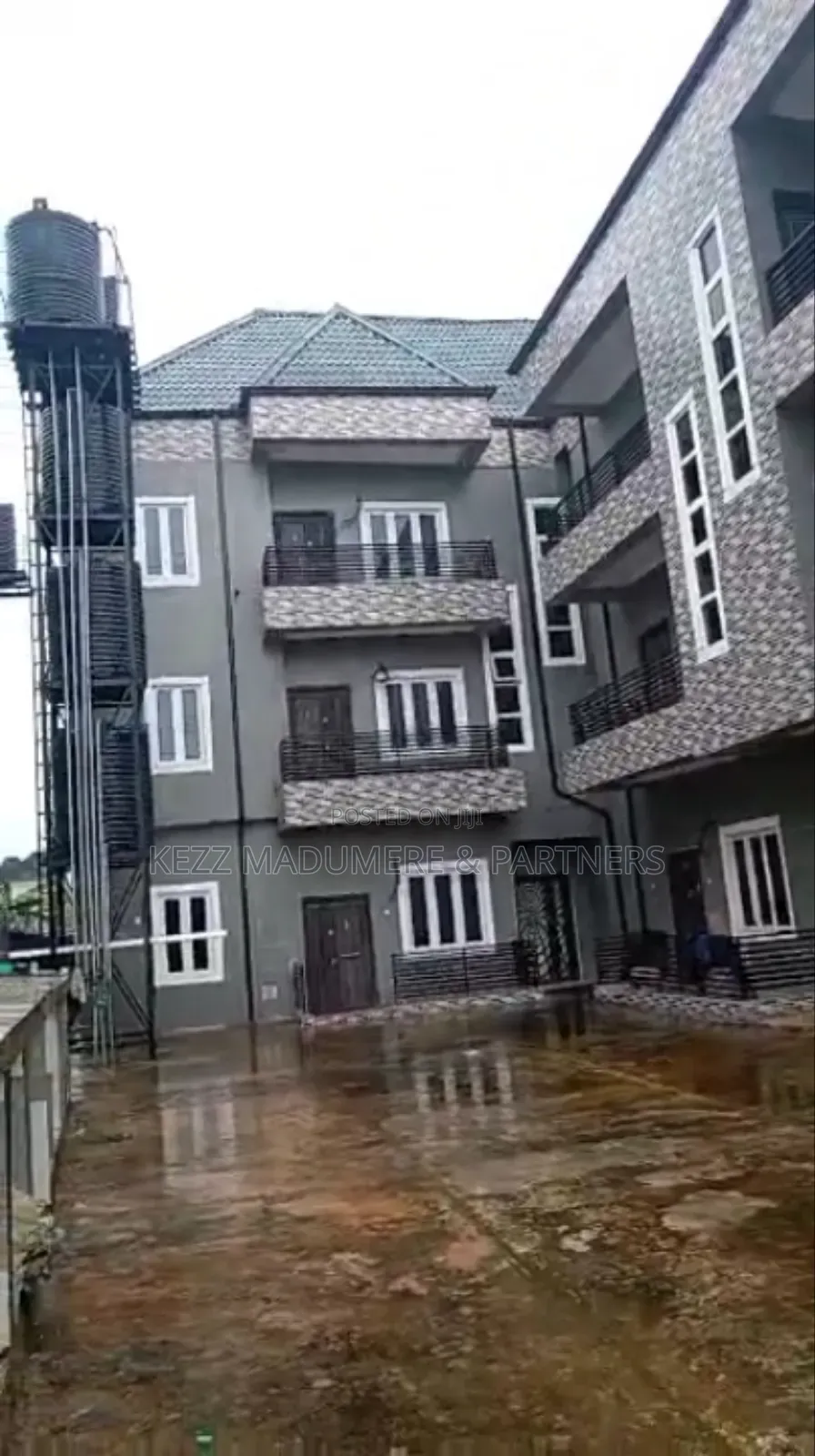 9bdrm Block of Flats in Behind Shoprite, for sale in Owerri