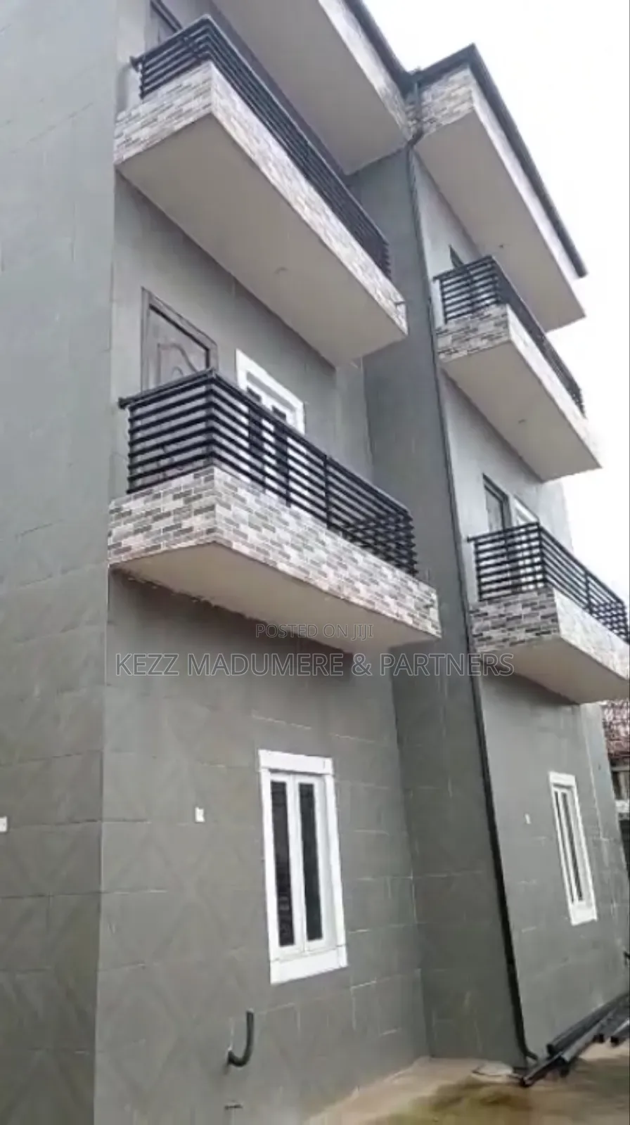 9bdrm Block of Flats in Behind Shoprite, for sale in Owerri