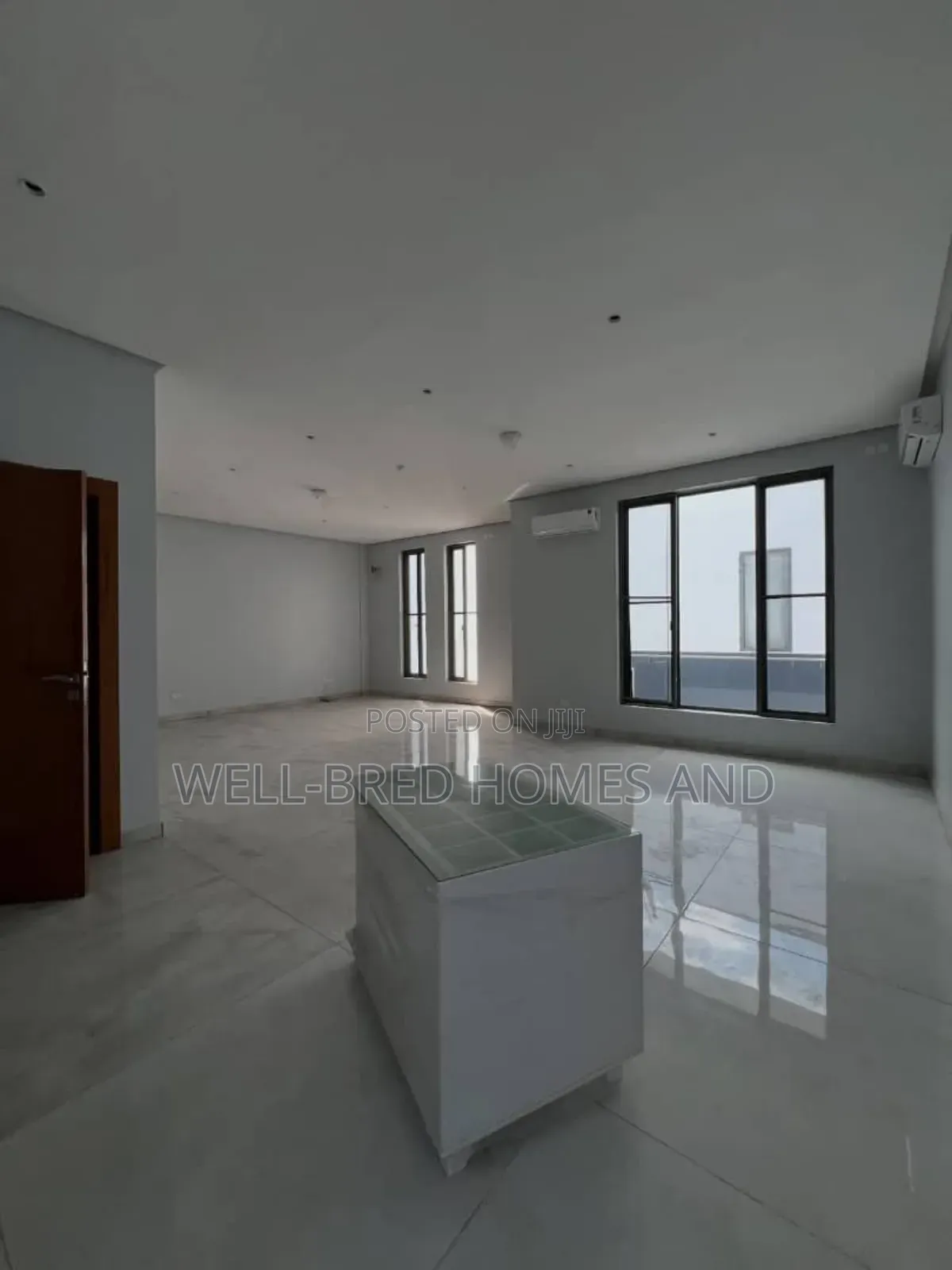 5bdrm Duplex in Banana Island for rent in Banana Island
