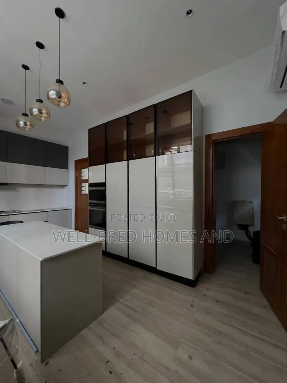 5bdrm Duplex in Banana Island for rent in Banana Island