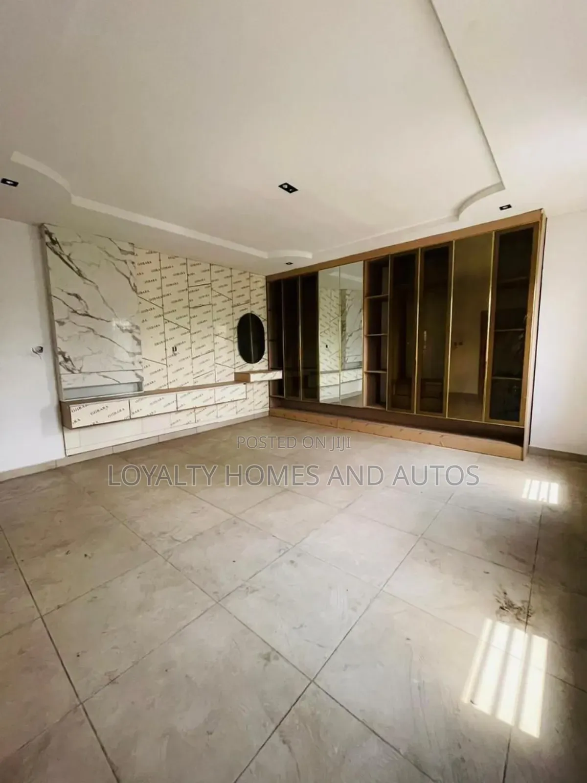 Furnished 7bdrm Duplex in GRA Phase 2 Shangisha for sale in GRA Phase 2 Shangisha