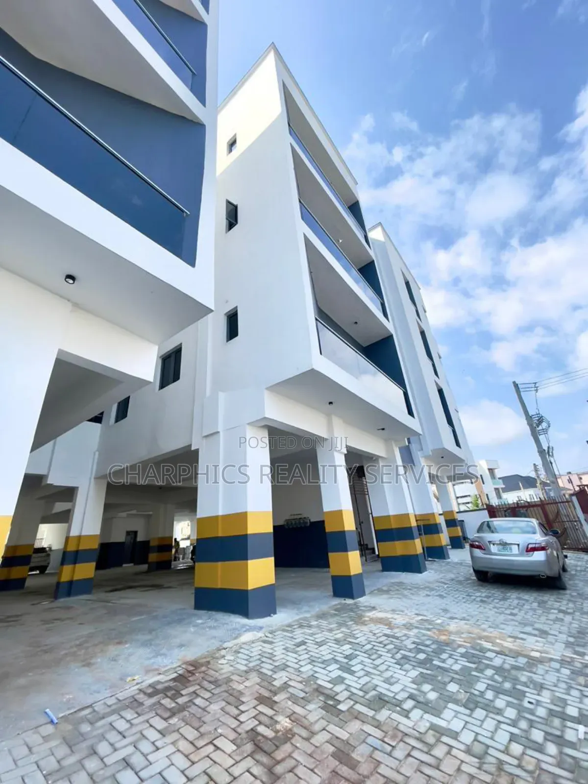 2bdrm Apartment in Lekki Phase 2 for sale in Lekki Phase 2