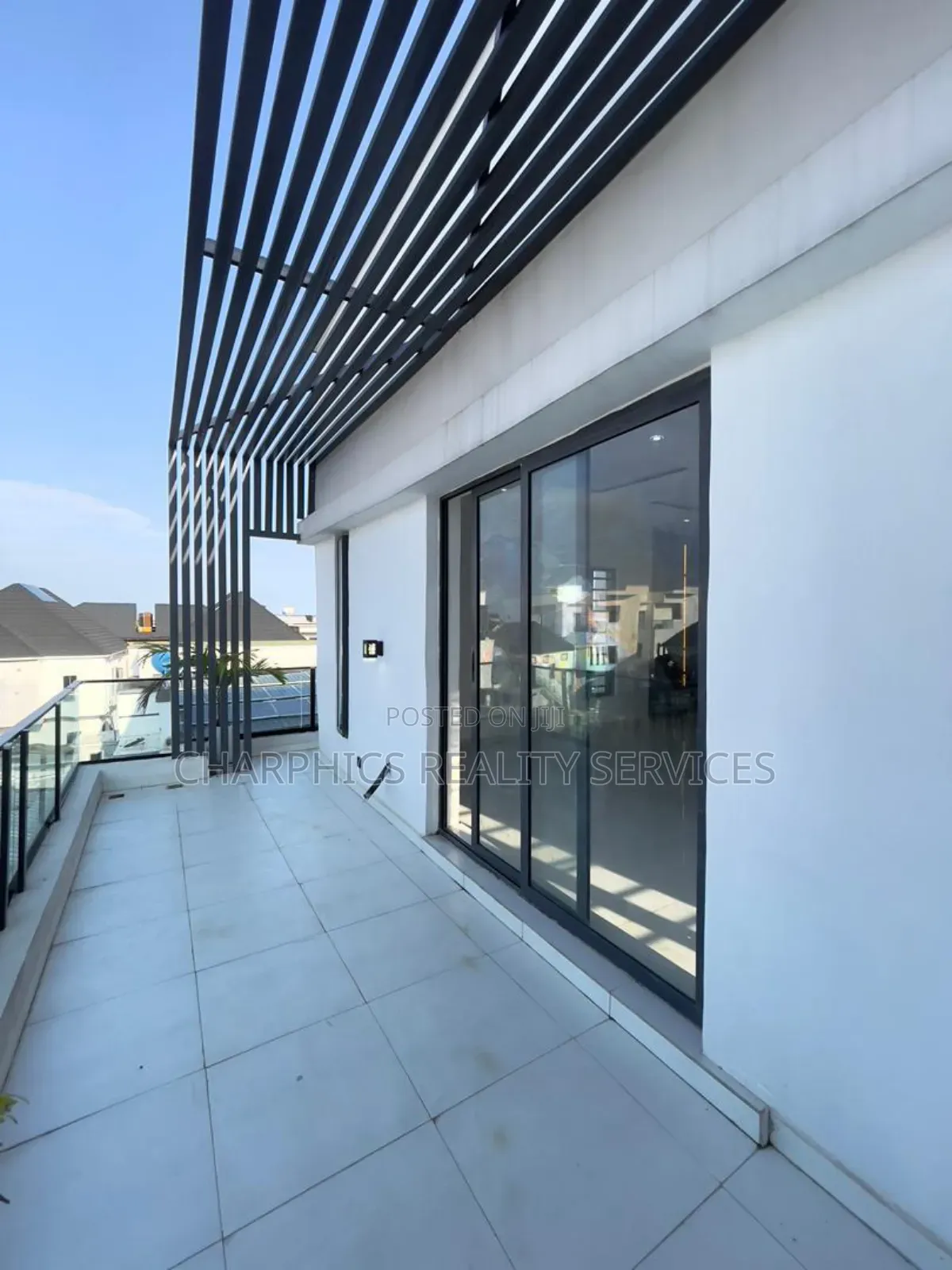 4bdrm Duplex in Ikota for sale in Ikota