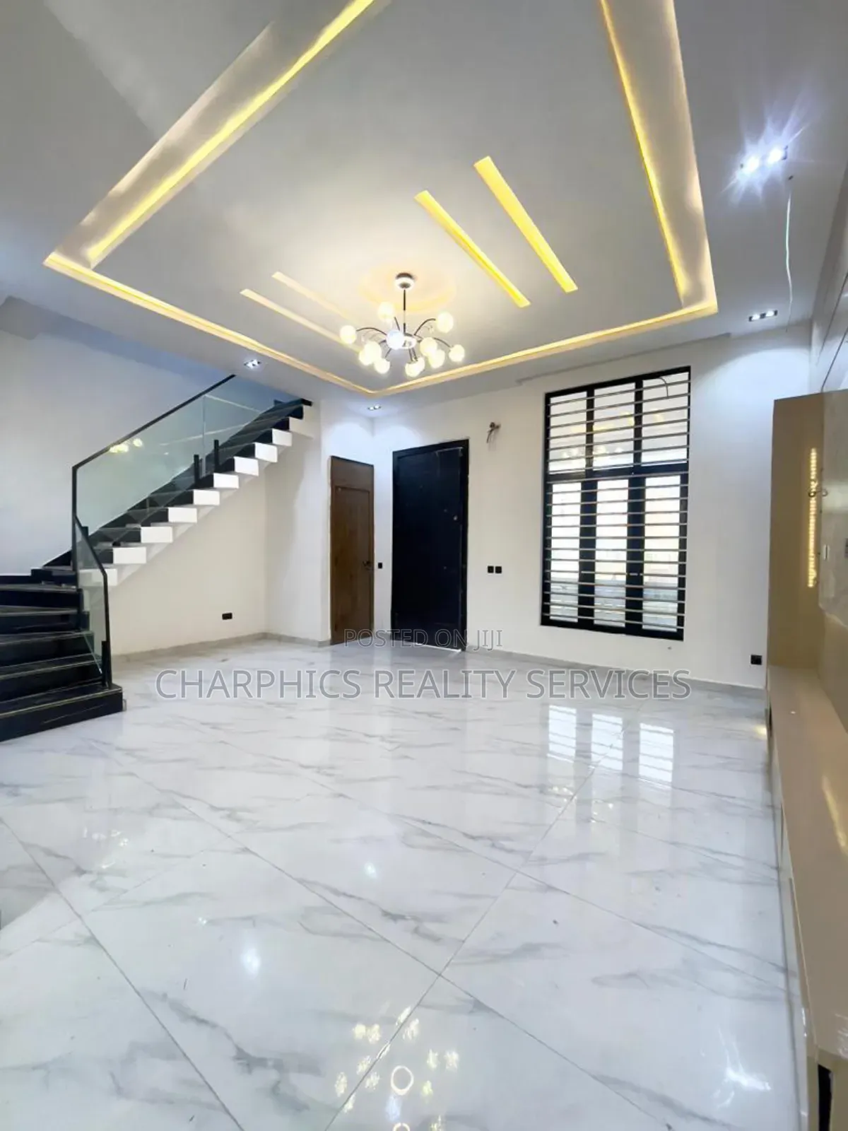 3bdrm Duplex in Ikota for sale in Ikota